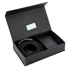 bi-fold wallet with reversible belt